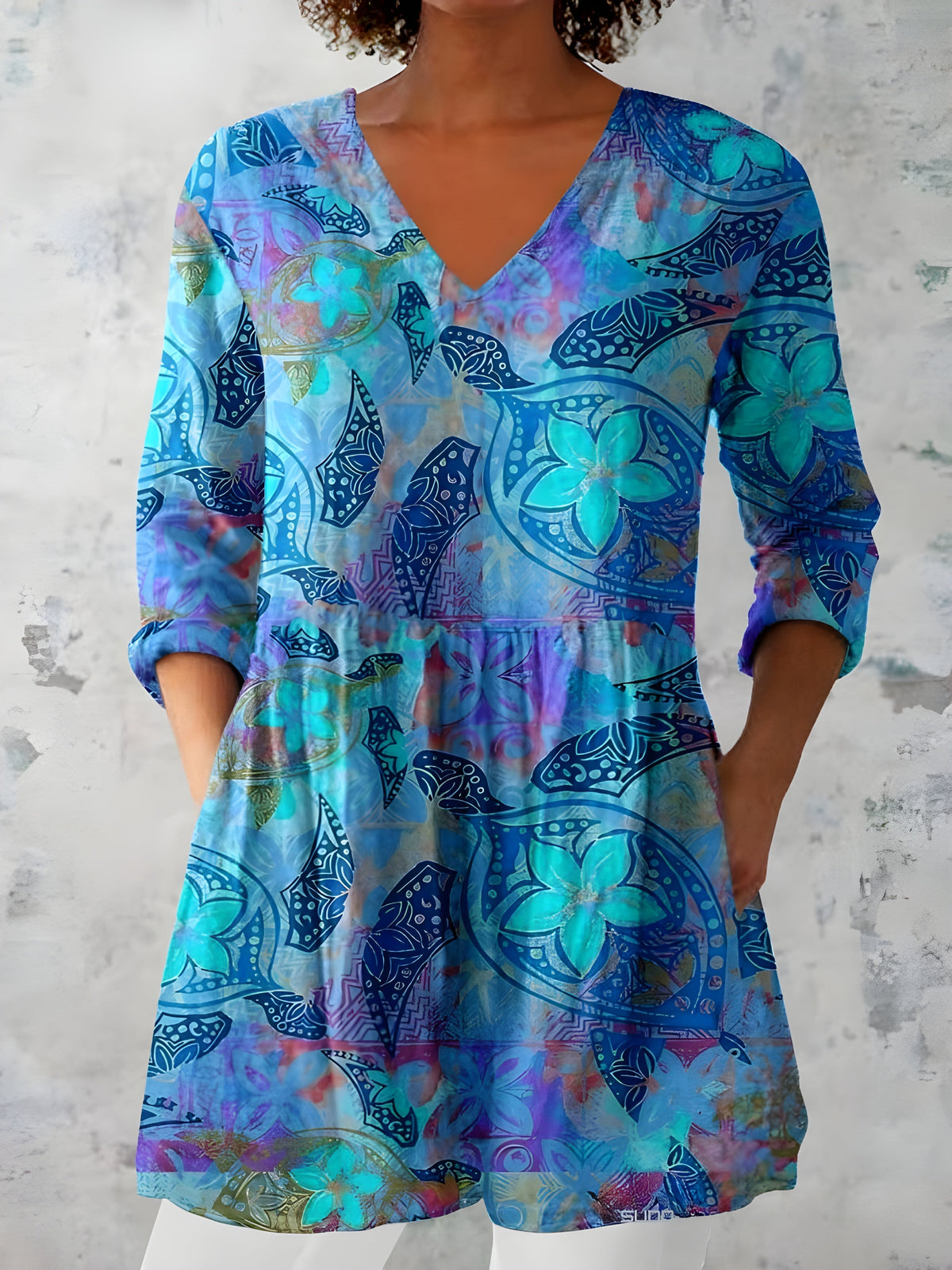 April | Printed V-Neck Blouse