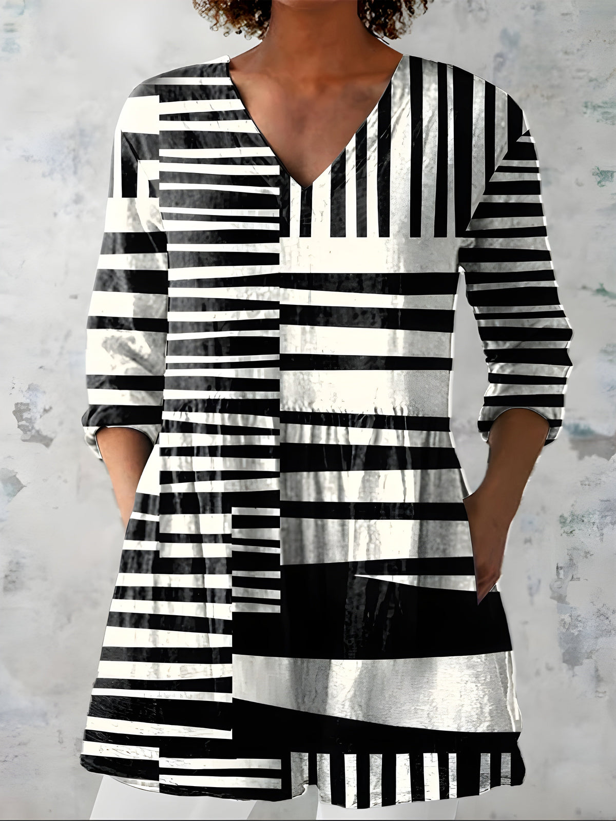 April | Printed V-Neck Blouse